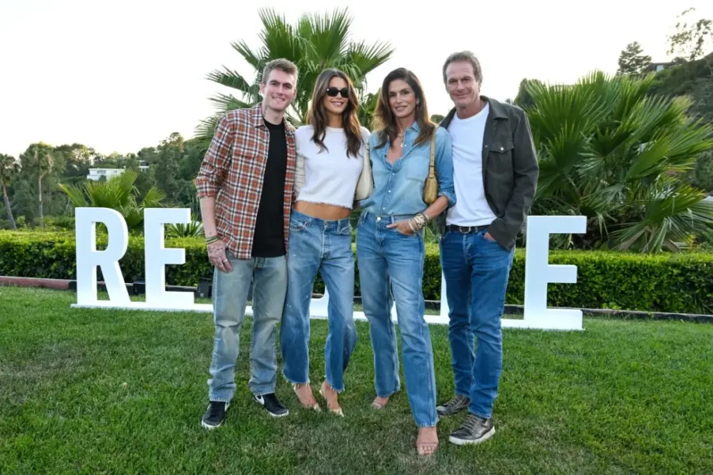 Cindy Crawford rinde emotivo homenaje a su hijo Presley Gerber tras casi un mes de su muerte familia cindy